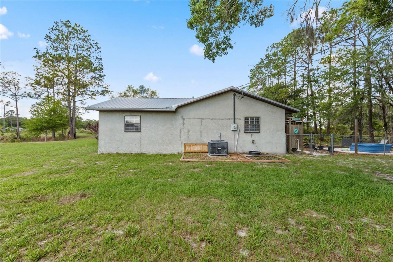11115 SW 105th Street , Brooker, FL 32622 Photo
