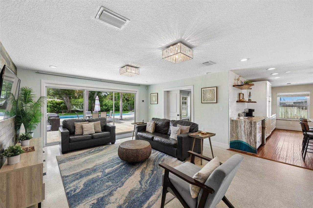 322 Suwanee Avenue, Sarasota, FL 34243 Photo