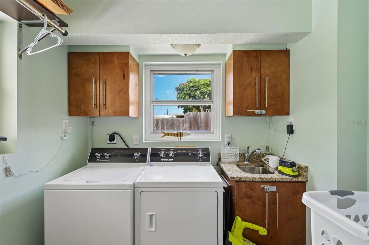 322 Suwanee Avenue, Sarasota, FL 34243 Photo