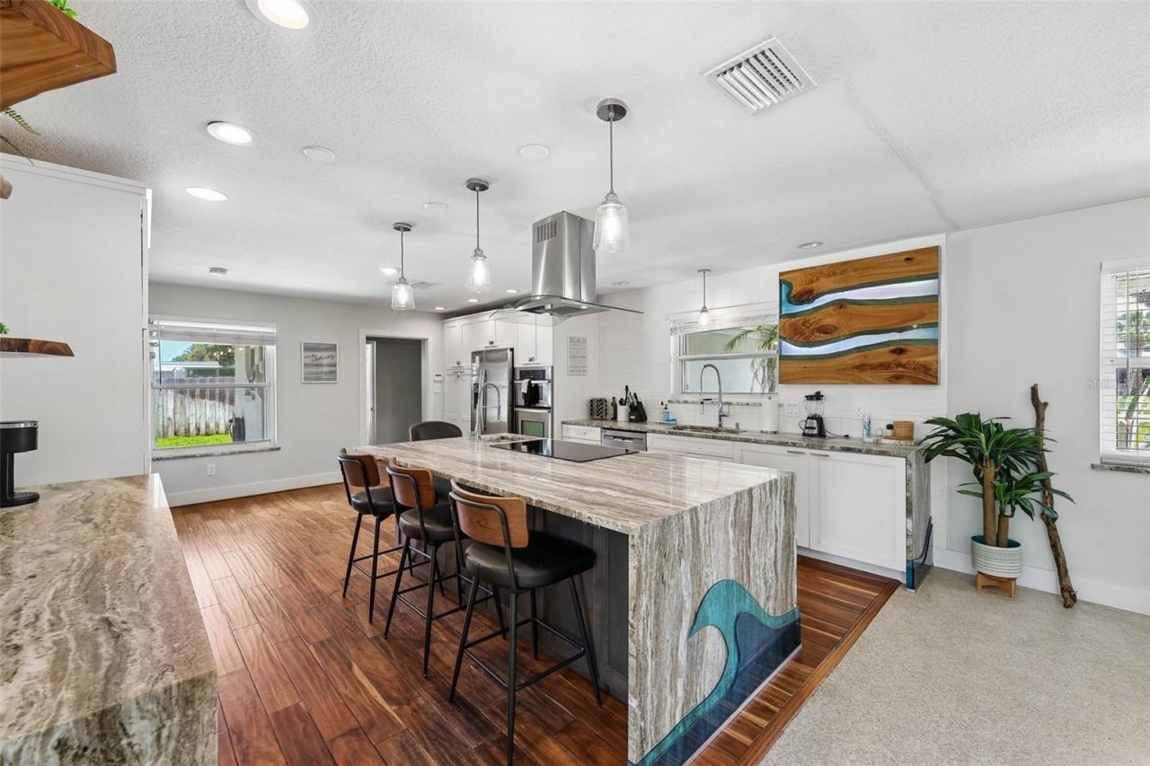 322 Suwanee Avenue, Sarasota, FL 34243 Photo