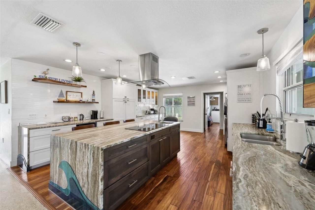 322 Suwanee Avenue, Sarasota, FL 34243 Photo