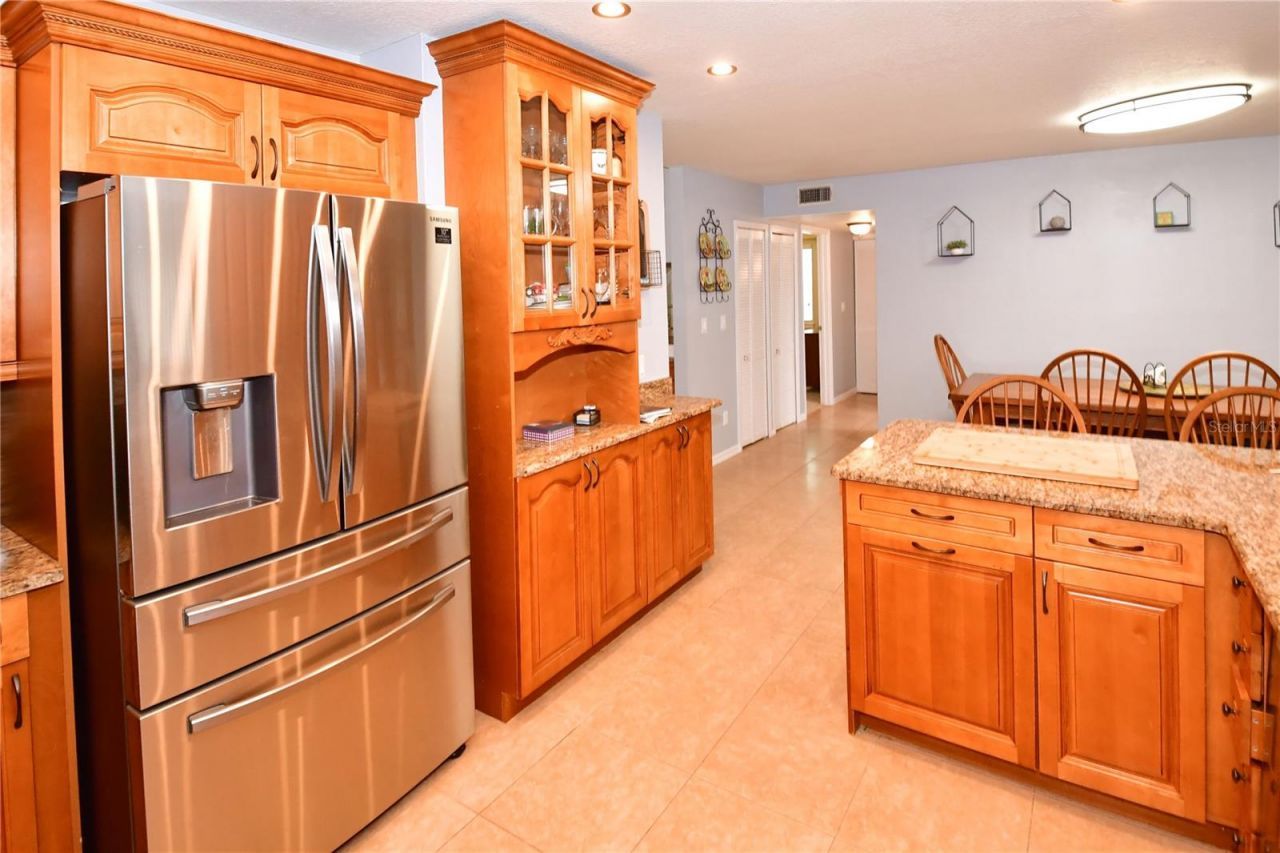 7519 Harbor View Way, Seminole, FL 33776 Photo