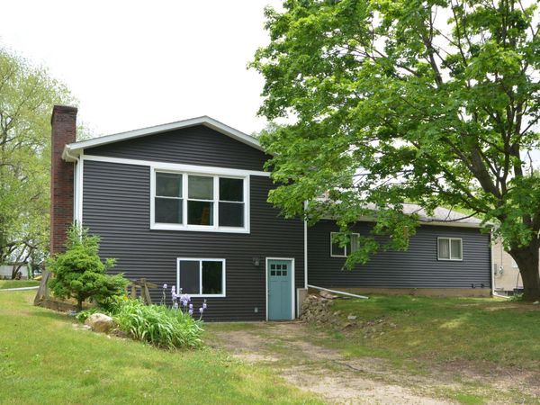 12511 S 18th Street, Vicksburg, MI 49097