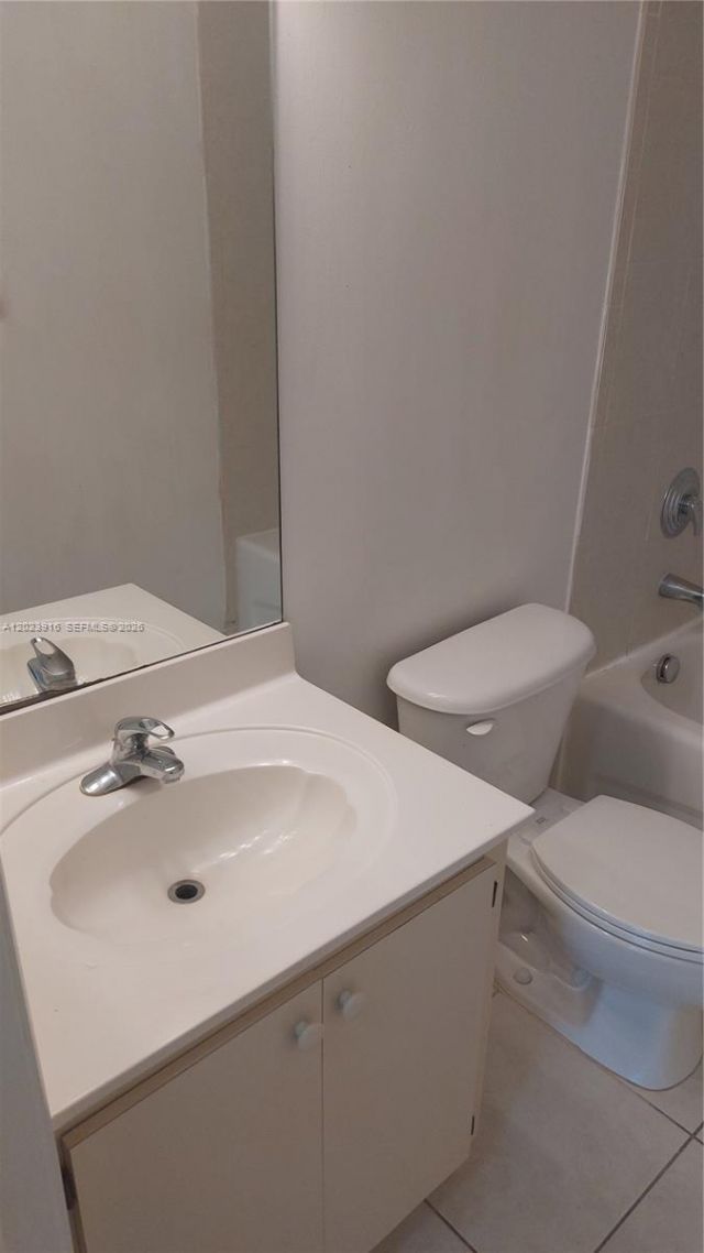 7290 NW 114th Ave , Unit 206-7, Doral, FL 33178 Photo