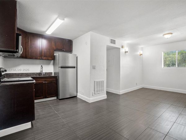 37 SW 14th St , Unit 1, Dania Beach, FL 33004