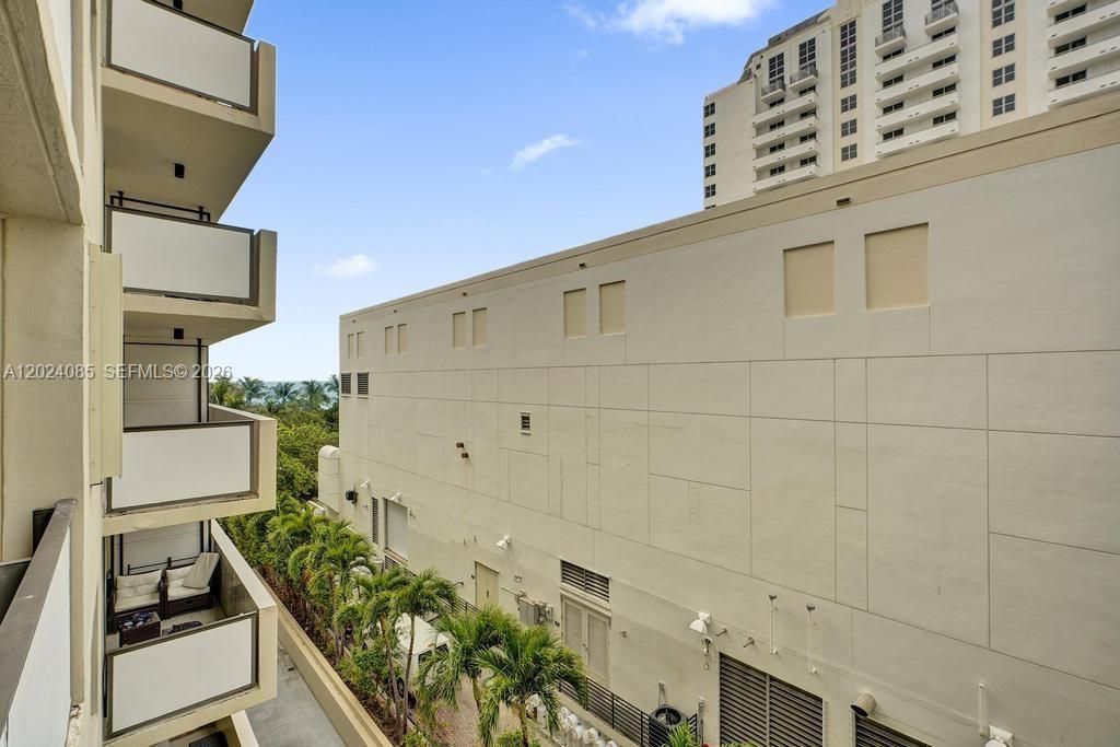 1623 Collins Ave, Unit 512, Miami Beach, FL 33139 Photo