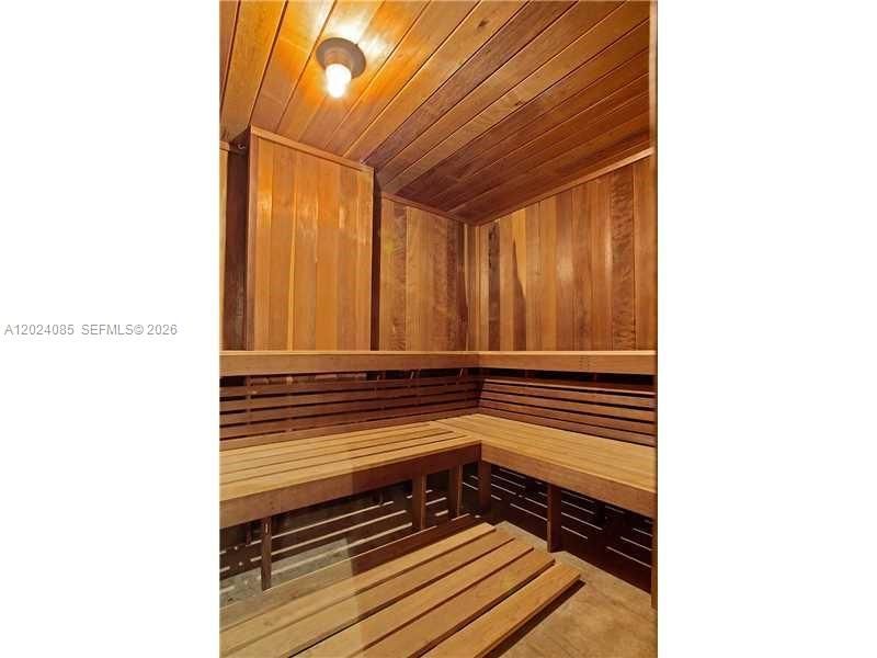 1623 Collins Ave, Unit 512, Miami Beach, FL 33139 Photo
