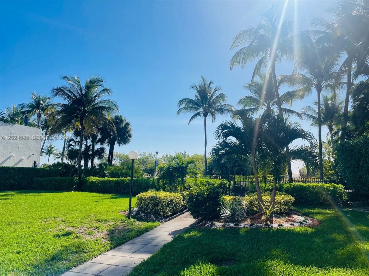 1623 Collins Ave, Unit 512, Miami Beach, FL 33139 Photo