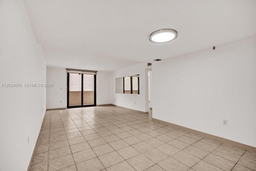 1623 Collins Ave, Unit 512, Miami Beach, FL 33139 Photo
