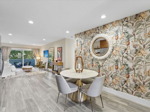 300 Galen Dr , Unit 306, Key Biscayne, FL 33149