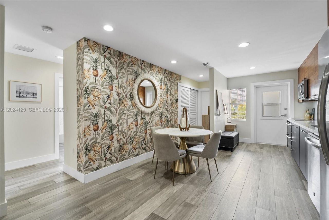 300 Galen Dr , Unit 306, Key Biscayne, FL 33149 Photo
