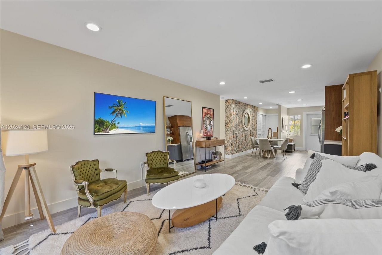 300 Galen Dr , Unit 306, Key Biscayne, FL 33149 Photo