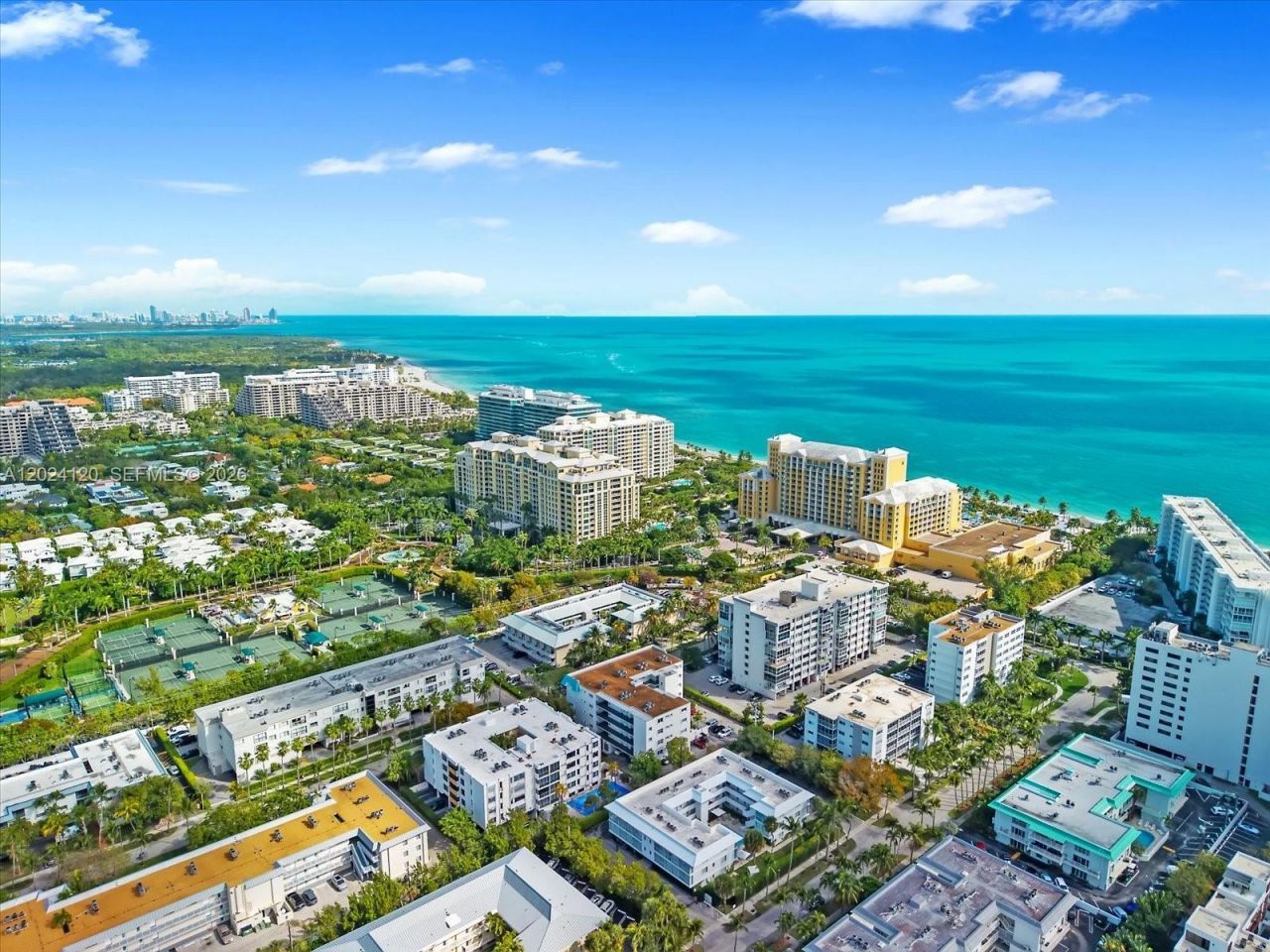 300 Galen Dr , Unit 306, Key Biscayne, FL 33149 Photo