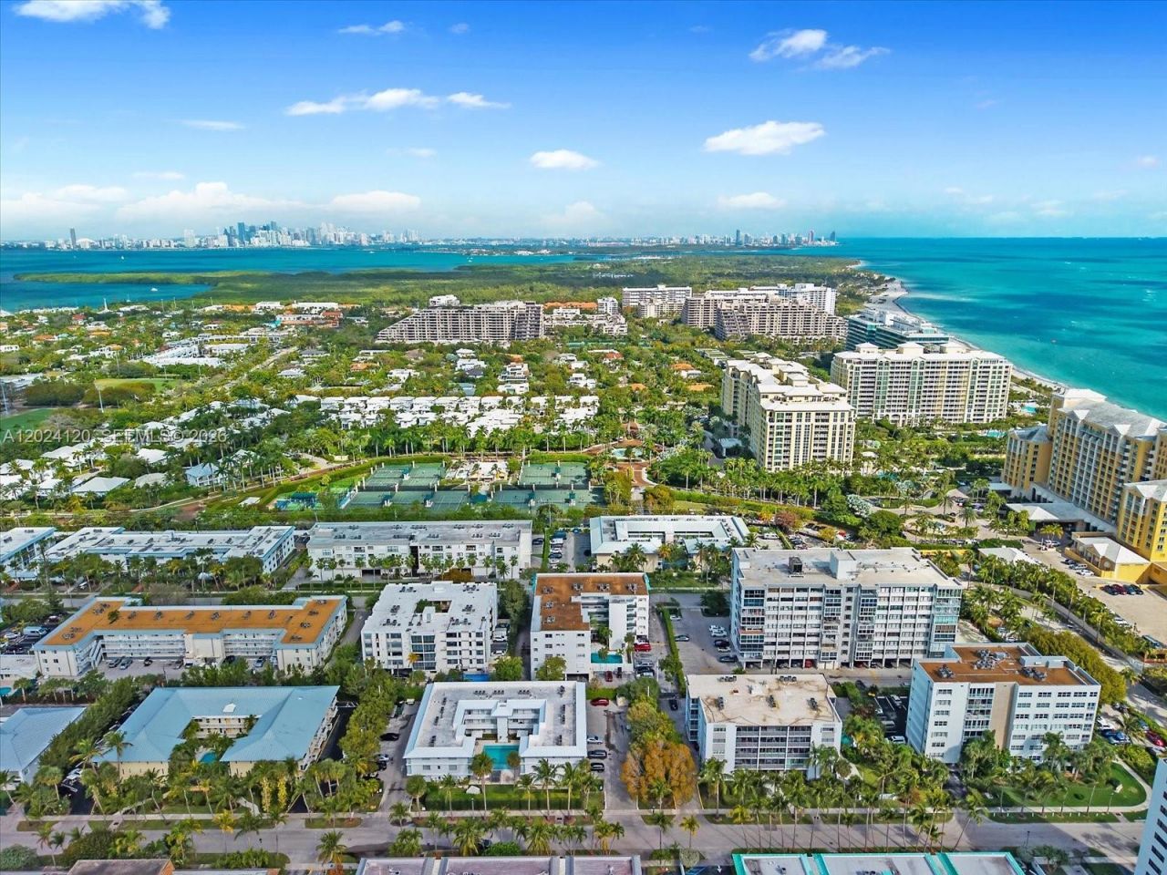 300 Galen Dr , Unit 306, Key Biscayne, FL 33149 Photo