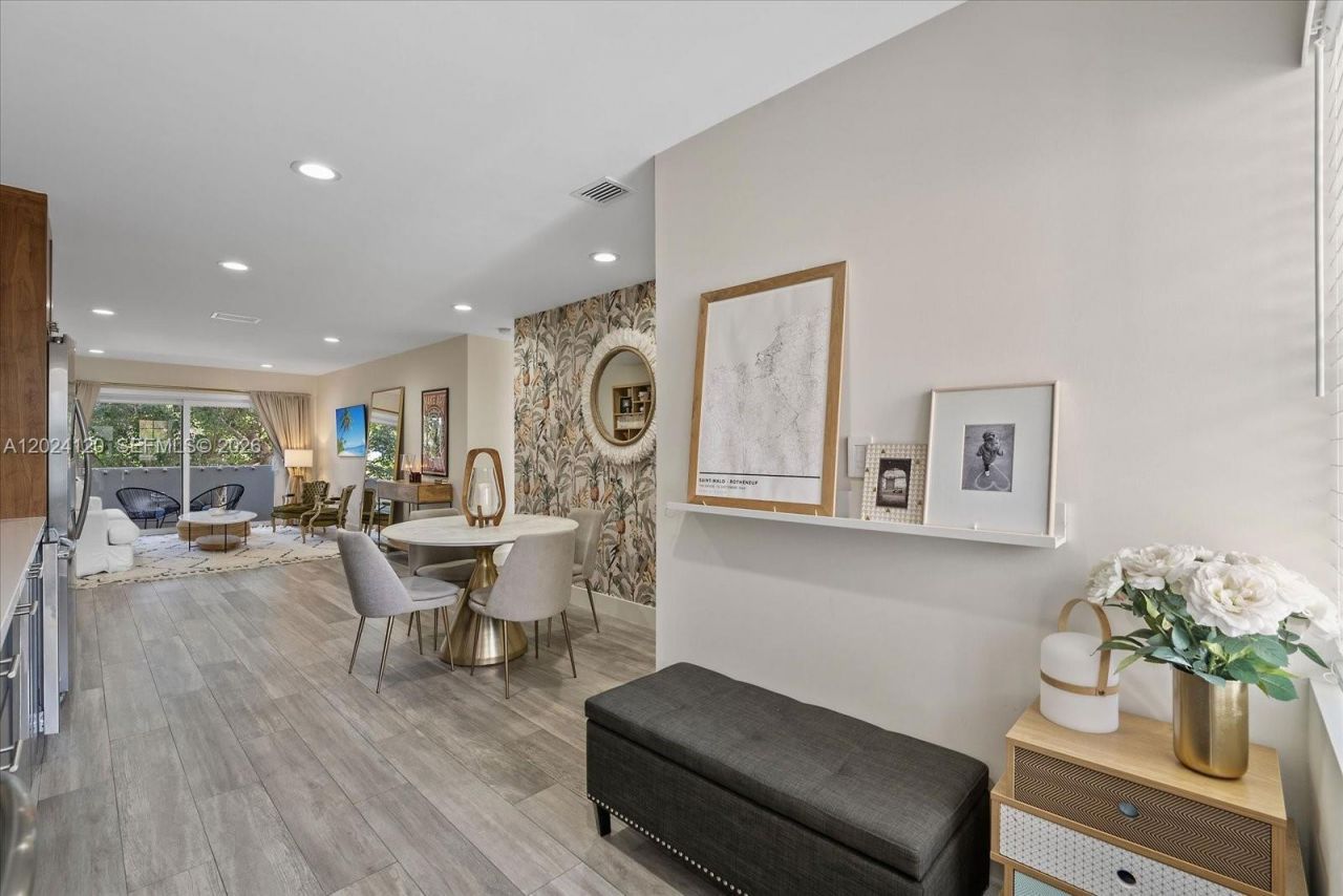 300 Galen Dr , Unit 306, Key Biscayne, FL 33149 Photo