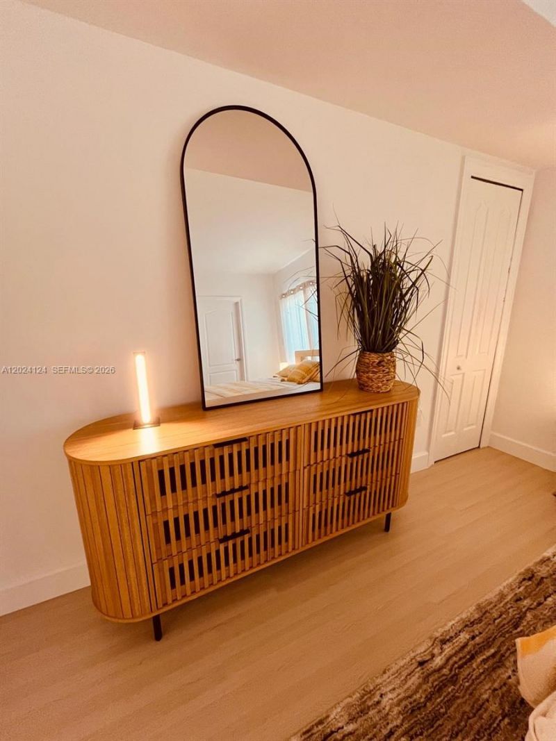 120 S Douglas Rd , Unit 302, Miami, FL 33134 Photo