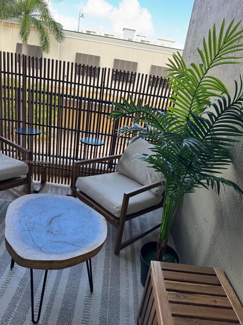 120 S Douglas Rd , Unit 302, Miami, FL 33134 Photo