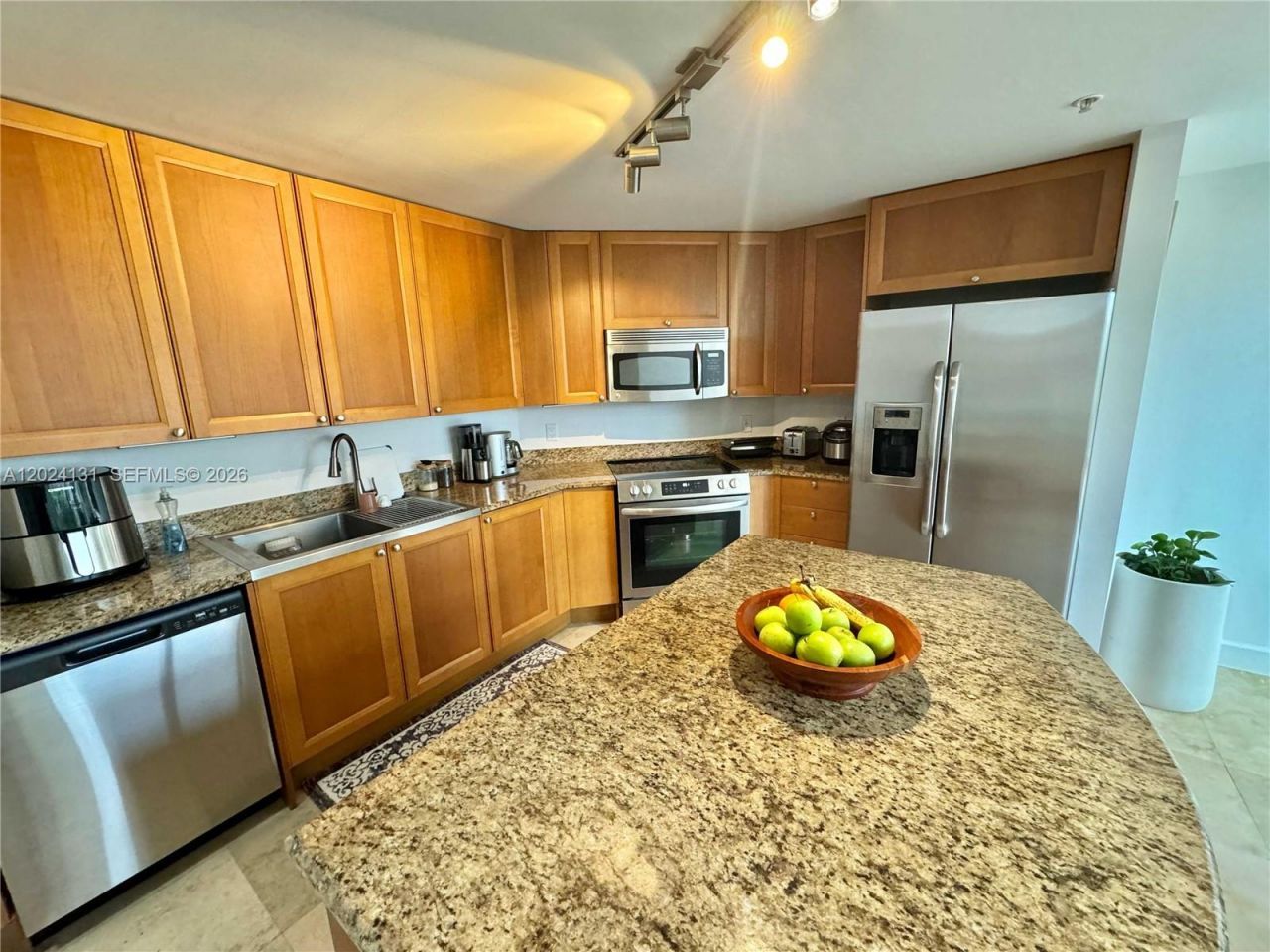 55 Merrick Way, Unit 831, Coral Gables, FL 33134 Photo