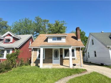5462 Grasmere Avenue, Maple Heights, OH 44137