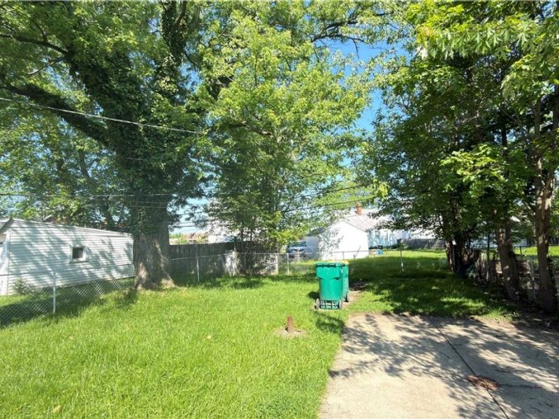 5462 Grasmere Avenue, Maple Heights, OH 44137 Photo 12