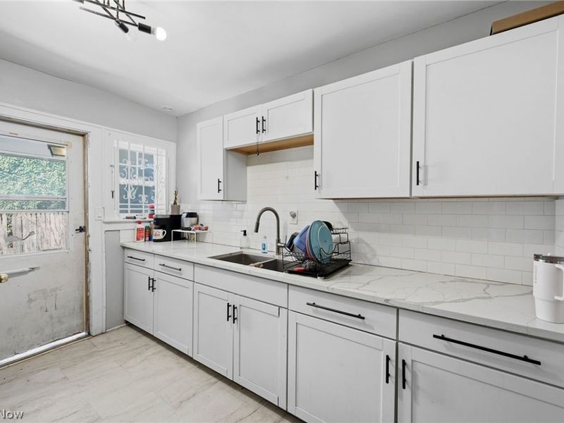 2834 Ludlow Road , Cleveland, OH 44120 Photo 24