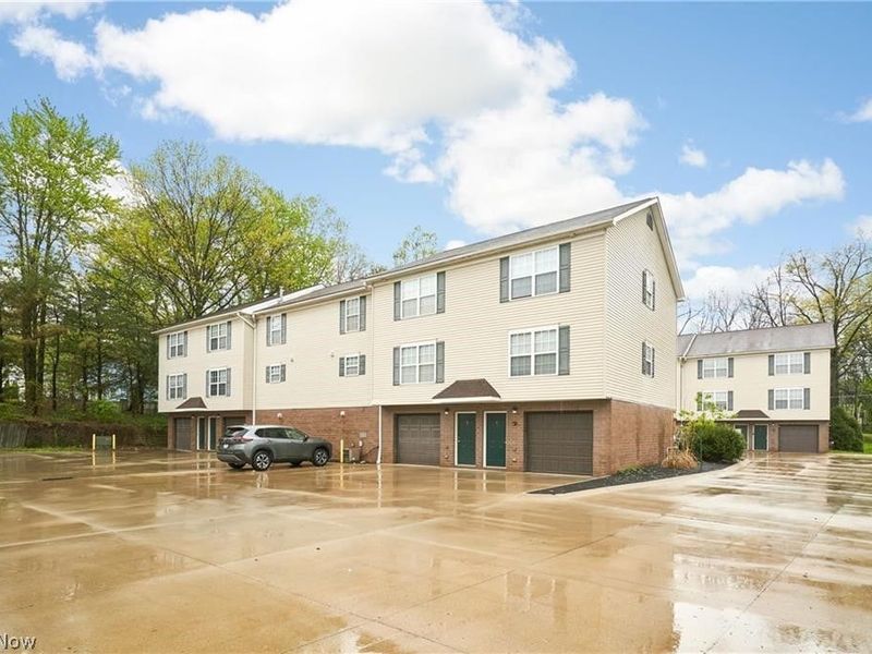 2067 Newberry Street, Cuyahoga Falls, OH 44221 Photo 1