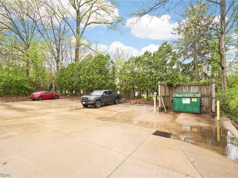 1041 Clyde Avenue , Cuyahoga Falls, OH 44221 Photo 5