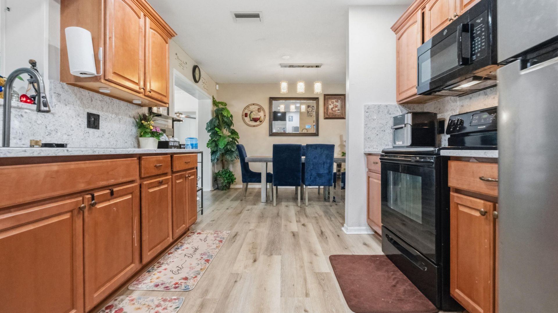386 SE Oakridge Drive, Port Saint Lucie, FL 34984 Photo