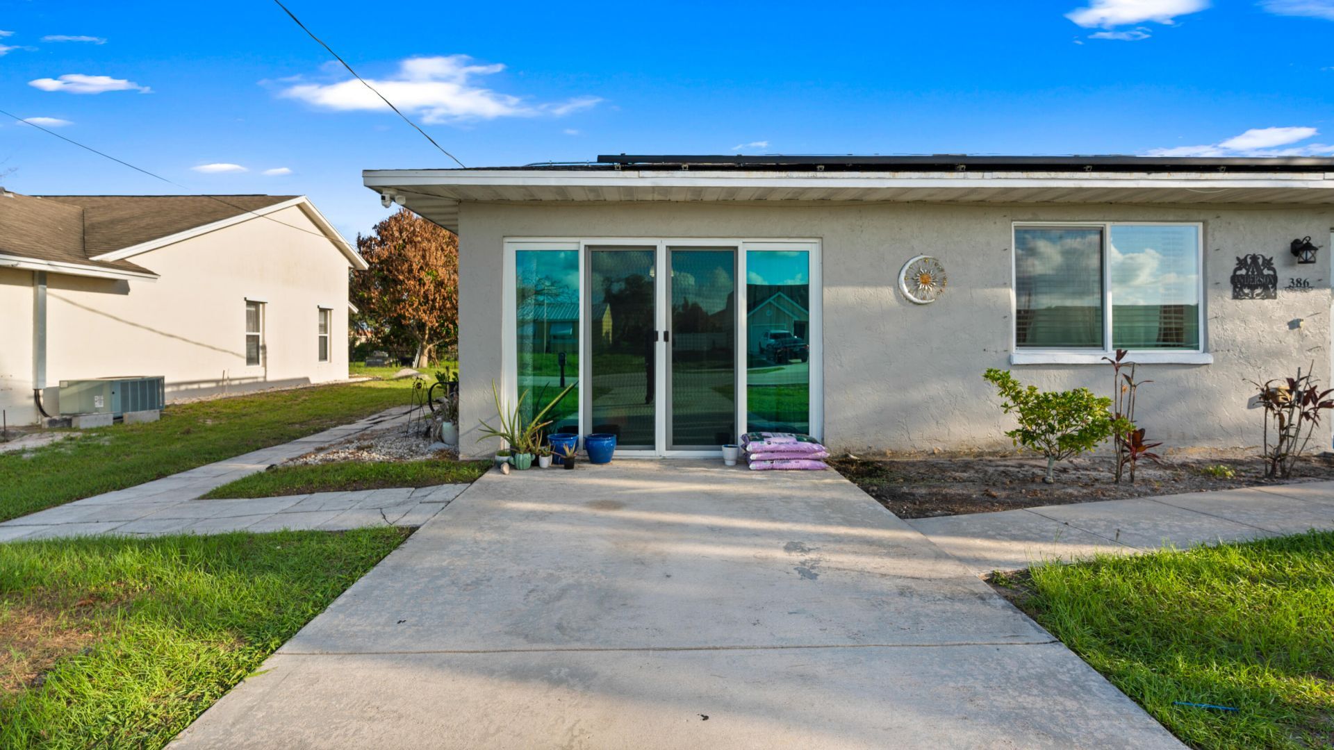 386 SE Oakridge Drive, Port Saint Lucie, FL 34984 Photo