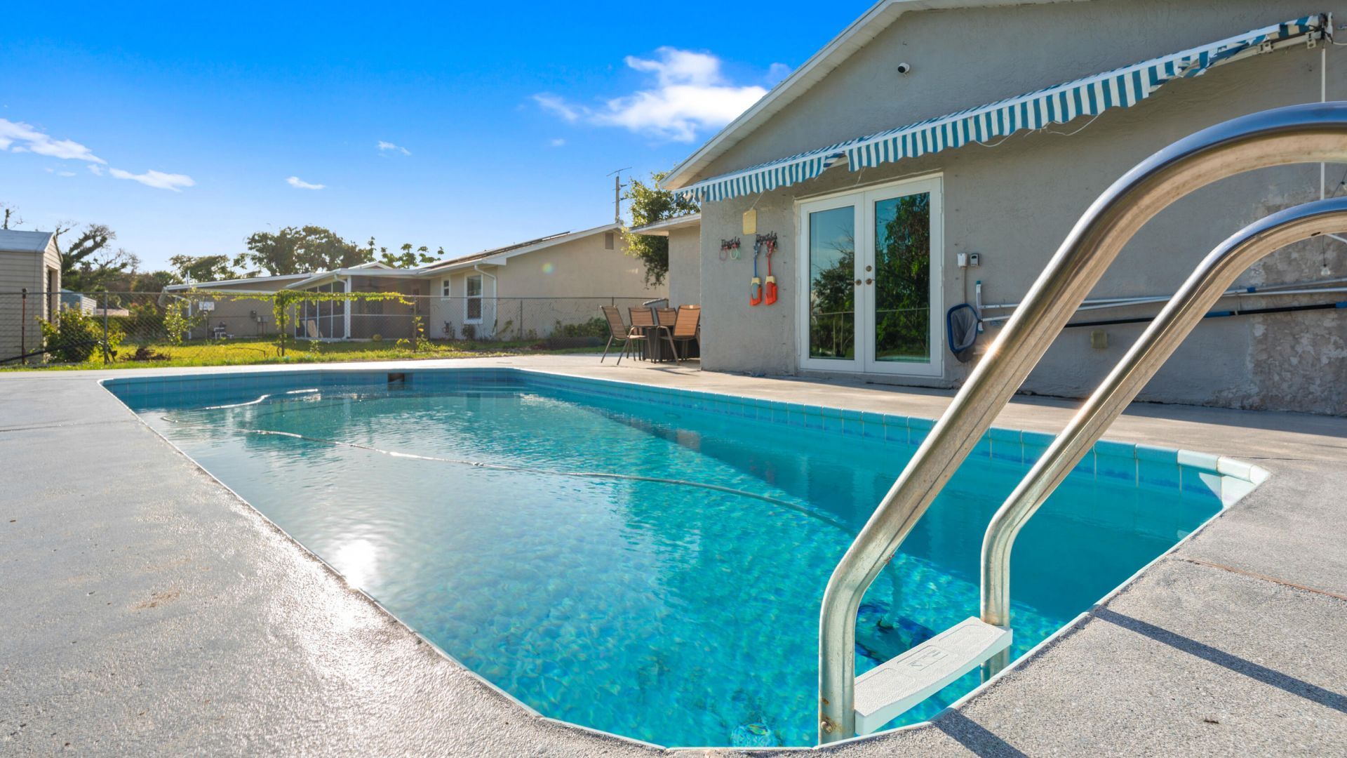 386 SE Oakridge Drive, Port Saint Lucie, FL 34984 Photo