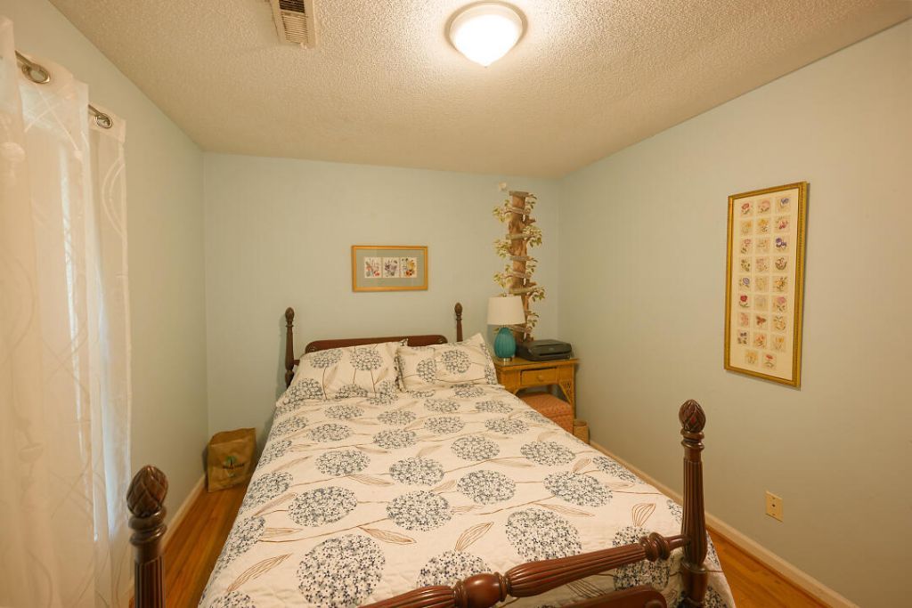 1327 Oceanview Road Photo 12