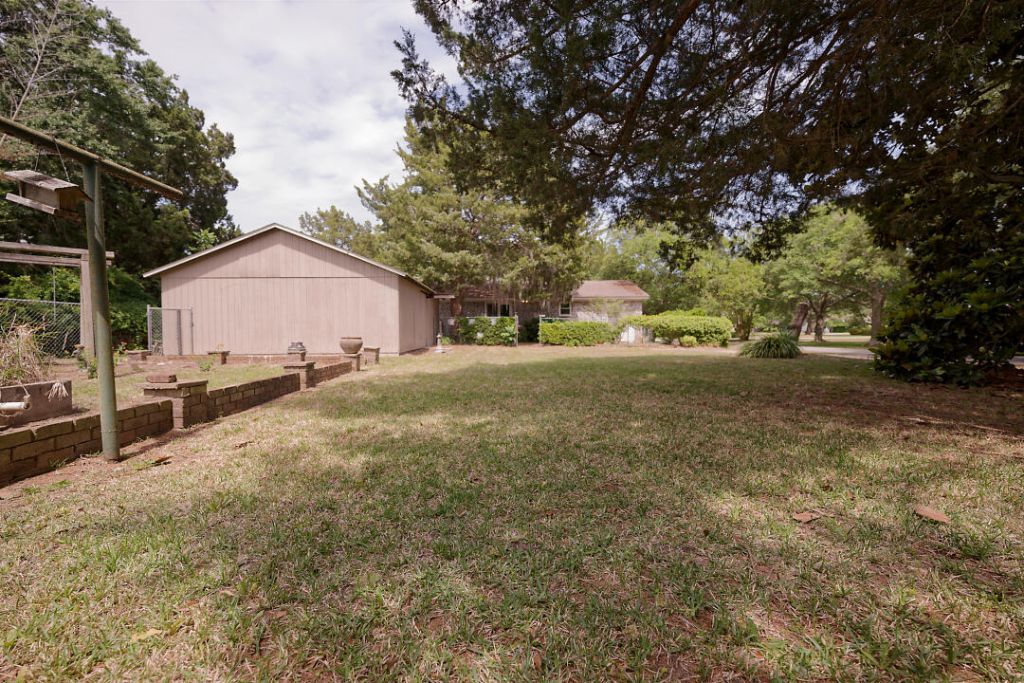 1327 Oceanview Road Photo 19