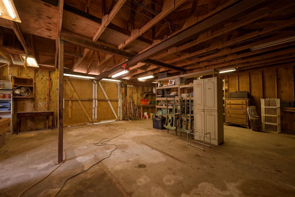 1327 Oceanview Road Photo 20