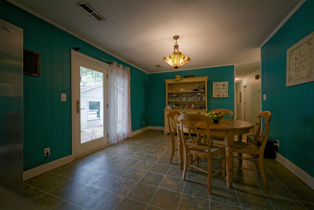 1327 Oceanview Road Photo 6