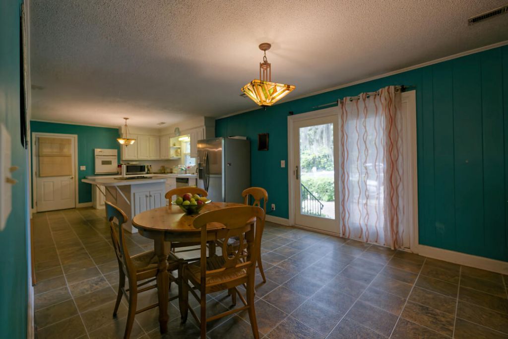 1327 Oceanview Road Photo 7