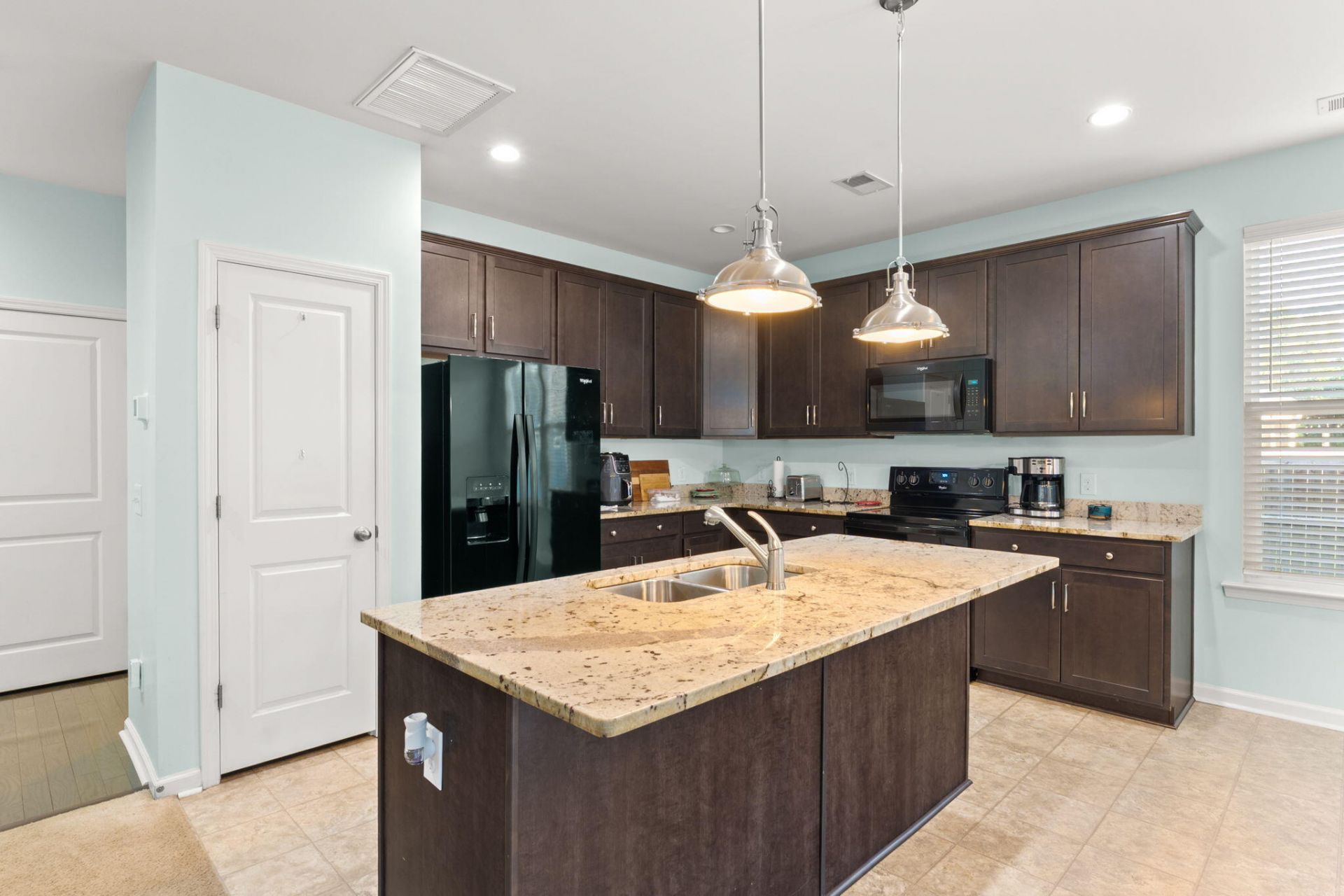 1422 Hermitage Lane Photo 6