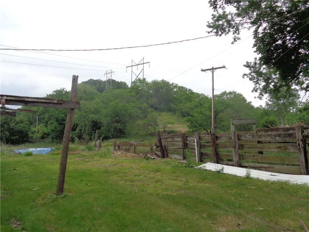 3905 N Barnes Road, Independence, MO 64058 Main Photo