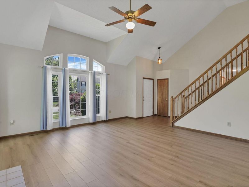 8433 Lucerne Drive , Reynoldsburg, OH 43068 Photo 13
