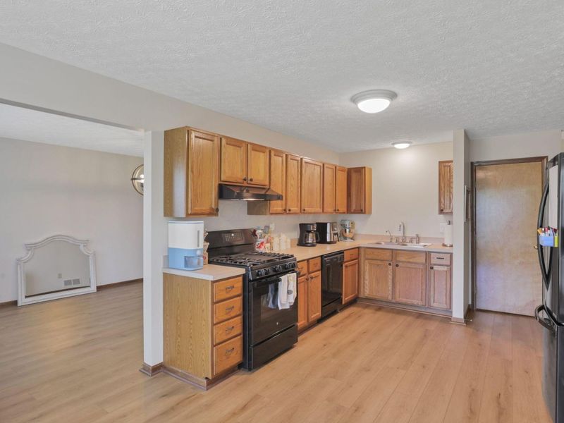 8433 Lucerne Drive , Reynoldsburg, OH 43068 Photo 19
