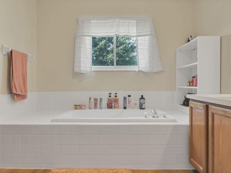 8433 Lucerne Drive , Reynoldsburg, OH 43068 Photo 28