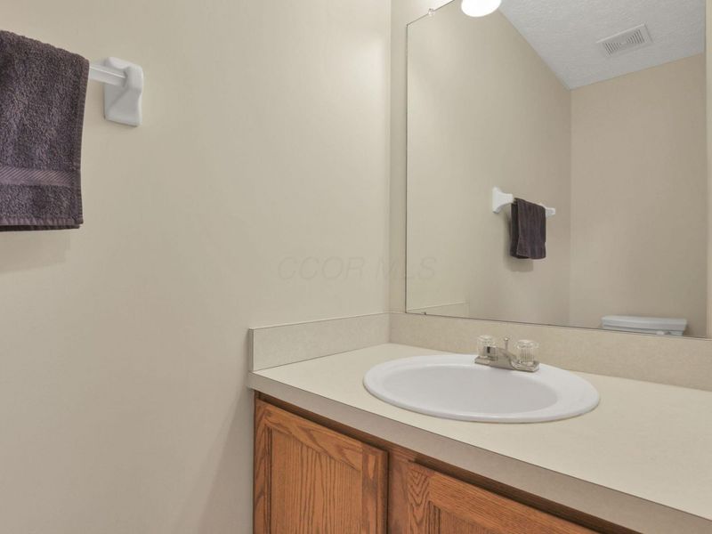 8433 Lucerne Drive , Reynoldsburg, OH 43068 Photo 31