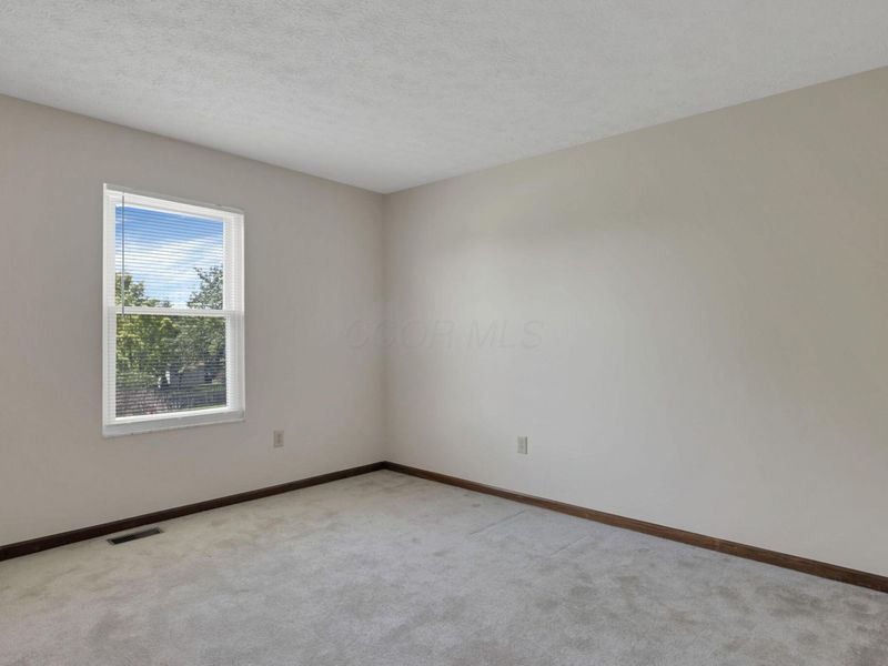 8433 Lucerne Drive , Reynoldsburg, OH 43068 Photo 36