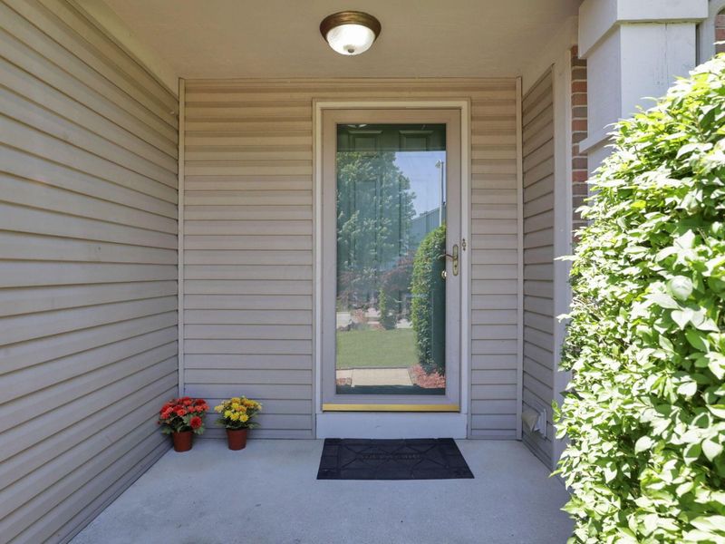 8433 Lucerne Drive , Reynoldsburg, OH 43068 Photo 4