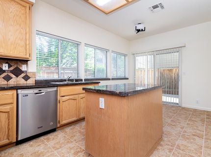 131 Royalton Cir, Folsom, CA 95630 Photo