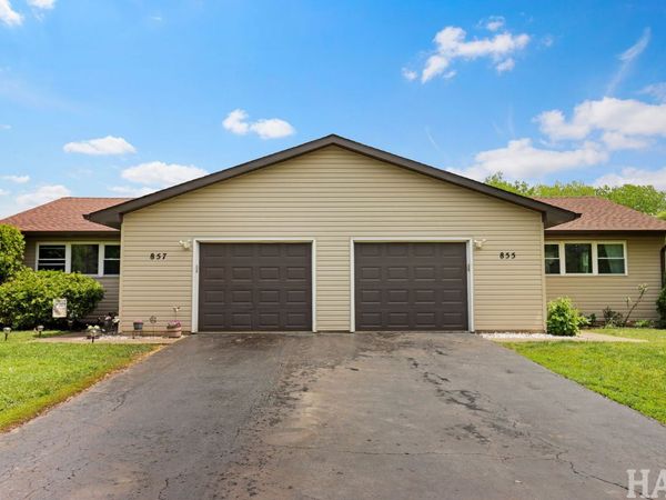 855 Belle Plaine Avenue , Gurnee, IL 60031