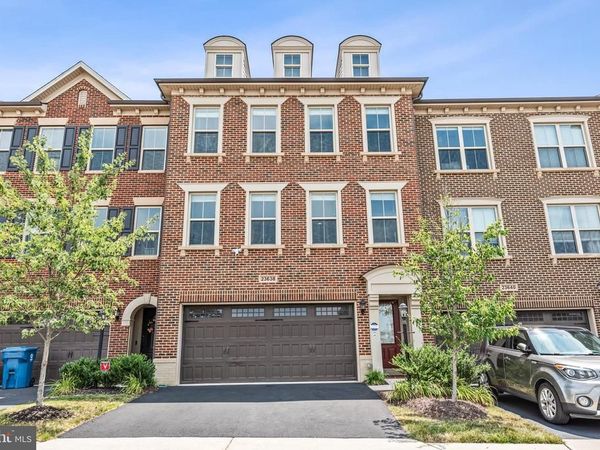 23638 SAILFISH, BRAMBLETON, VA 20148