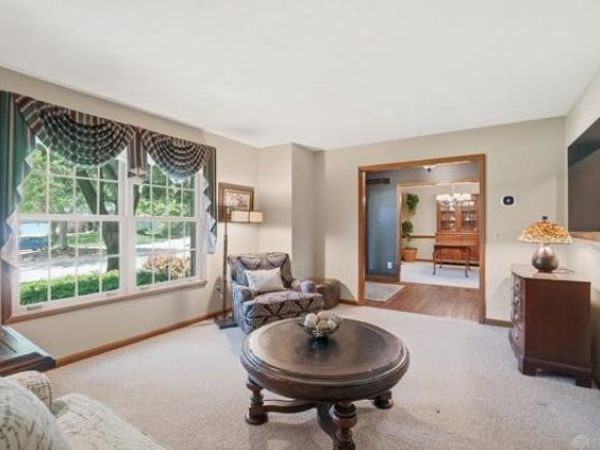 6777 Winding Cove, Centerville, OH 45459
