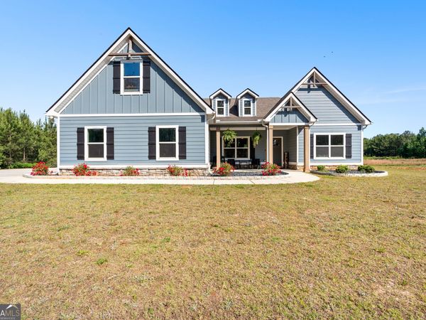 296 Beavers Road, Grantville, GA 30220
