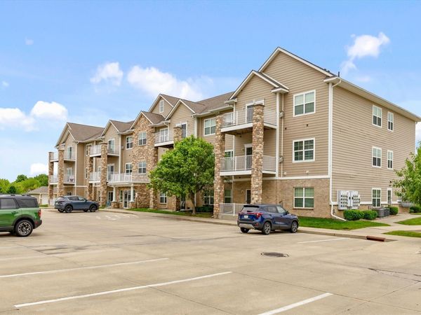 8350 Ep True Parkway, Unit 2205, West Des Moines, IA 50266