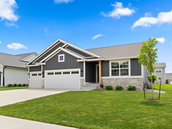 10946 Brookdale Drive, West Des Moines, IA 50266